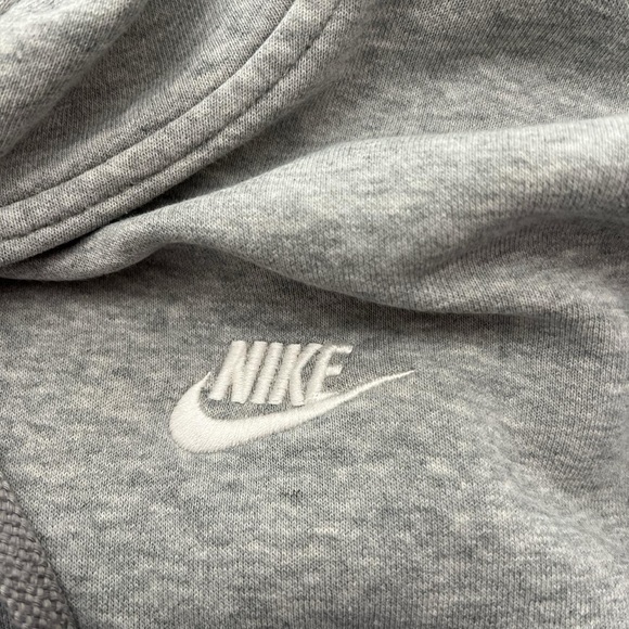 cropped Nike hoodie - Picture 2 of 3